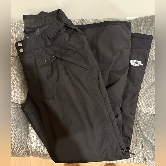 The North Face Freedom Insulated Black Ski Pants - worn once like new - Picture 1 of 4